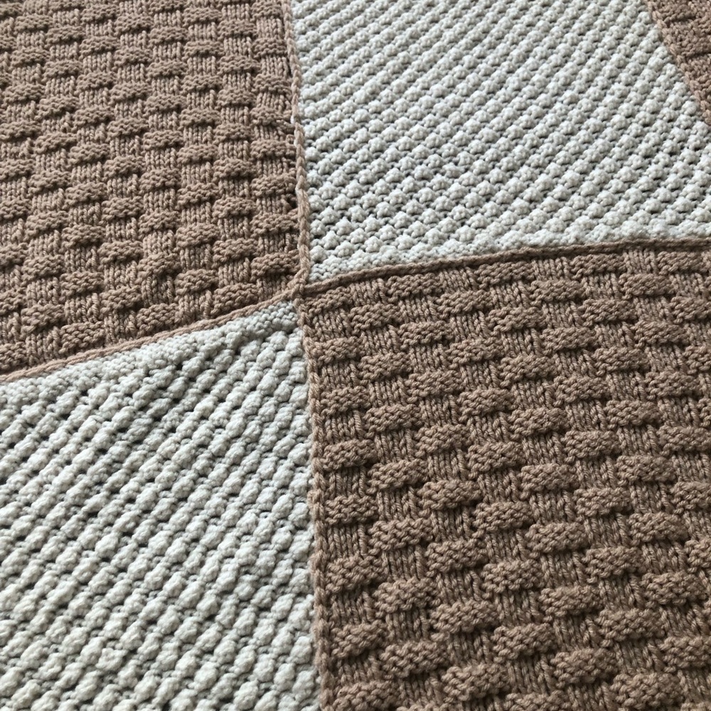 Handmade Crotchet‎ Checkered Blanket - Picture 3 of 3